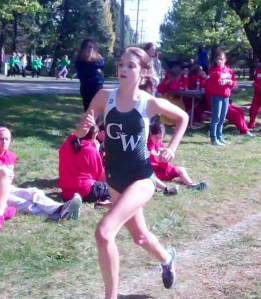 Glenbard W's Lisa Luczak runs 10:46 for 3200/Mike Newman photo