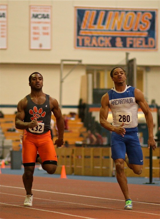 Boey vs. Gray battle/Tony Holler photo