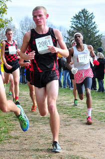 Robert Taylor of Maine South opens season with win/Pat Gleason photo